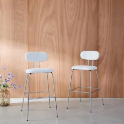 Barkruk met gebogen eikenhoutdecor en waterafstotende stof, chromen metalen poten (set van 2)