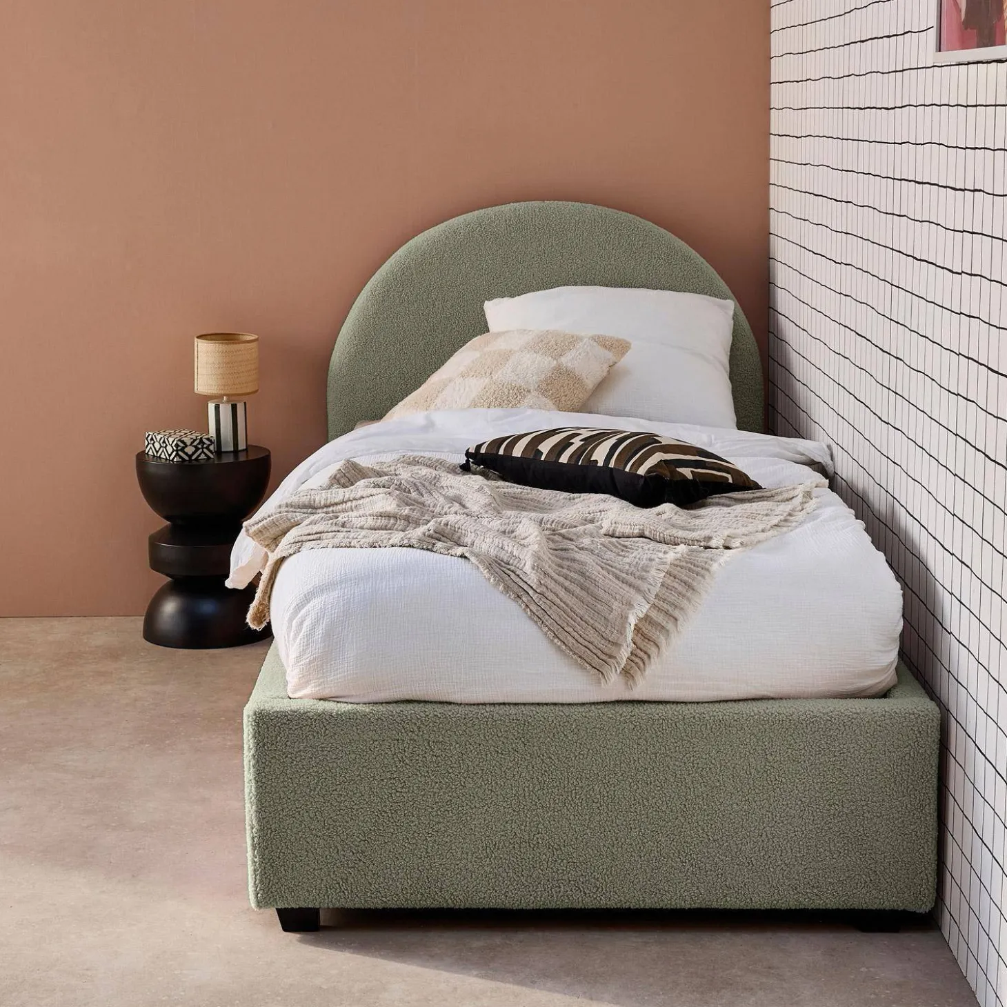 Bed met lattenbodem en hoofdeinde, 90 x 190cm