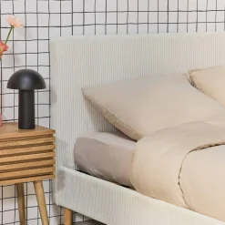 Bed met lattenbodem en hoofdeinde, 140x190cm corduroy
