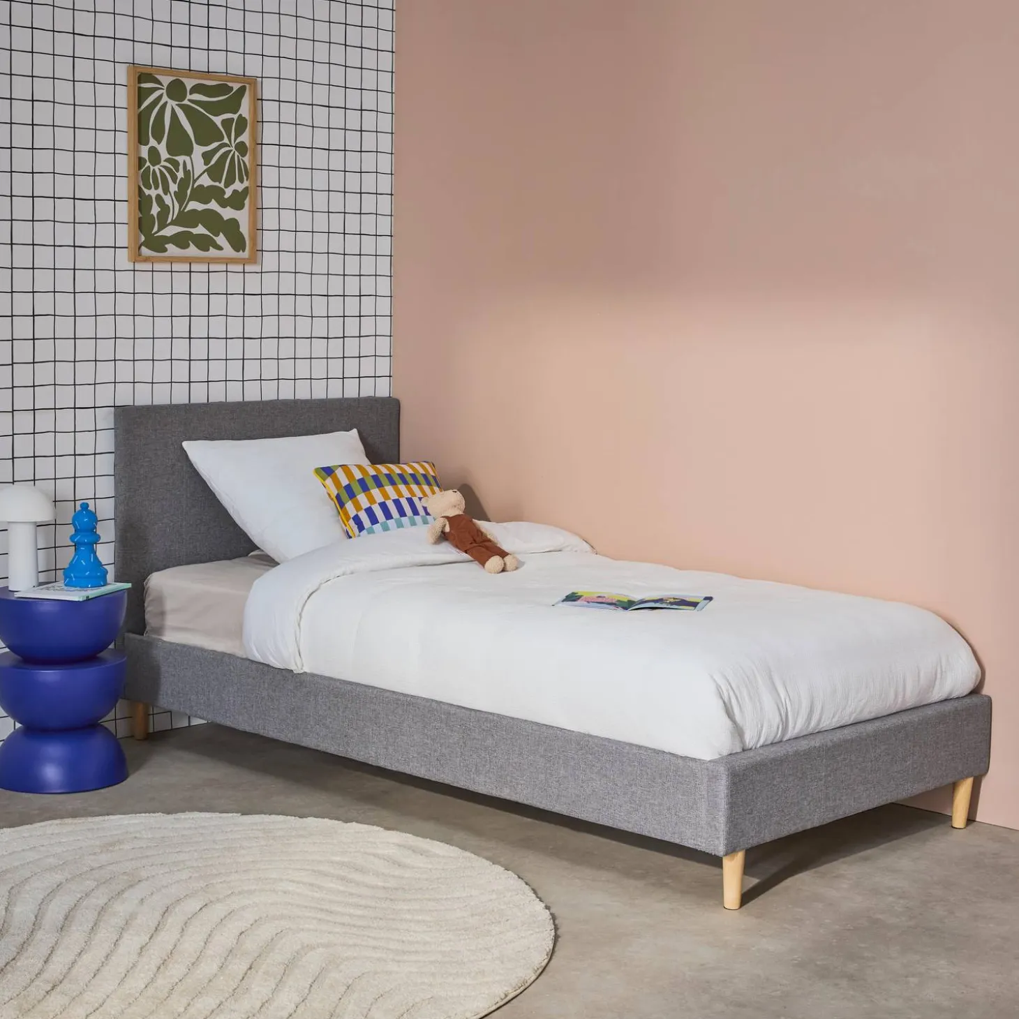 Bed met lattenbodem en hoofdeinde, stoffen afwerking
