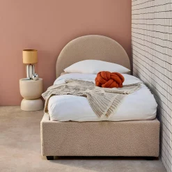Bed met lattenbodem en hoofdeinde, 90 x 190cm