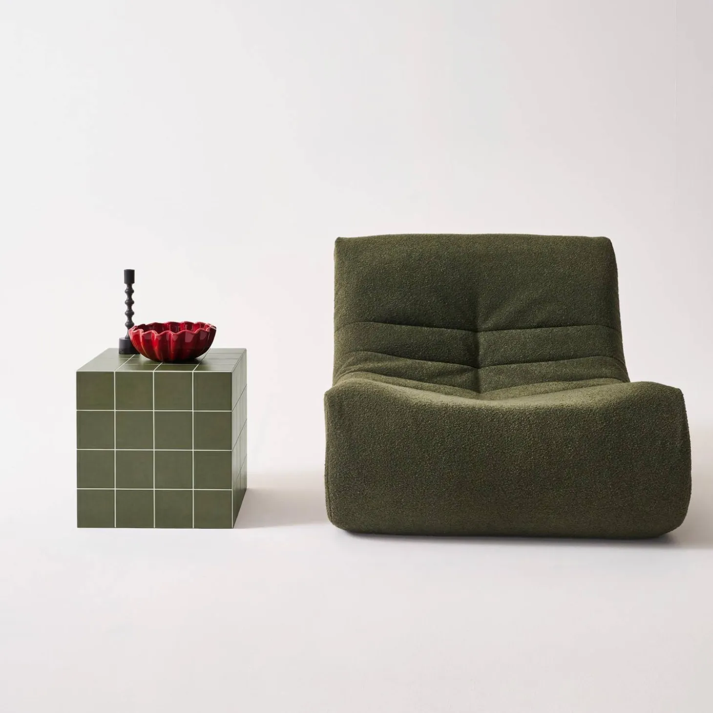 Bijzettafel kubus matte keramieklook met tegels van 40 x 40 cm