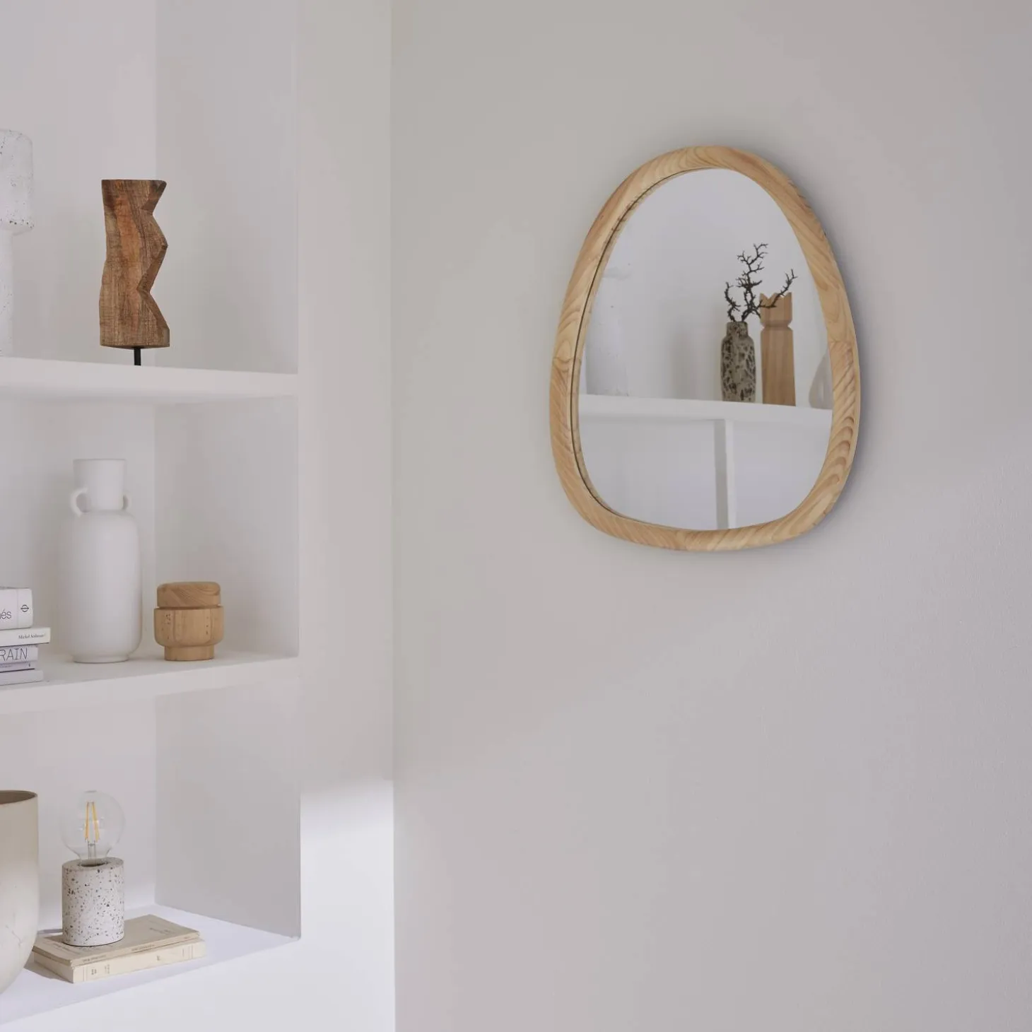 Biologische dennenhouten spiegel, 55cm