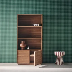 Boekenkast houtlook met 2 deuren 5 niveaus 80cm