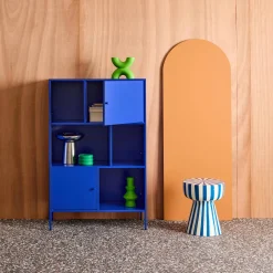 Boekenkast met 6 vakken en 2 deurtjes van metaal, industrieel