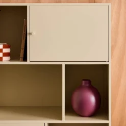 Boekenkast met 6 vakken en 2 deurtjes van metaal, industrieel