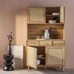 Buffetkast met 4 deuren 3 lades 1 open vak houtdecor en rotan 110cm