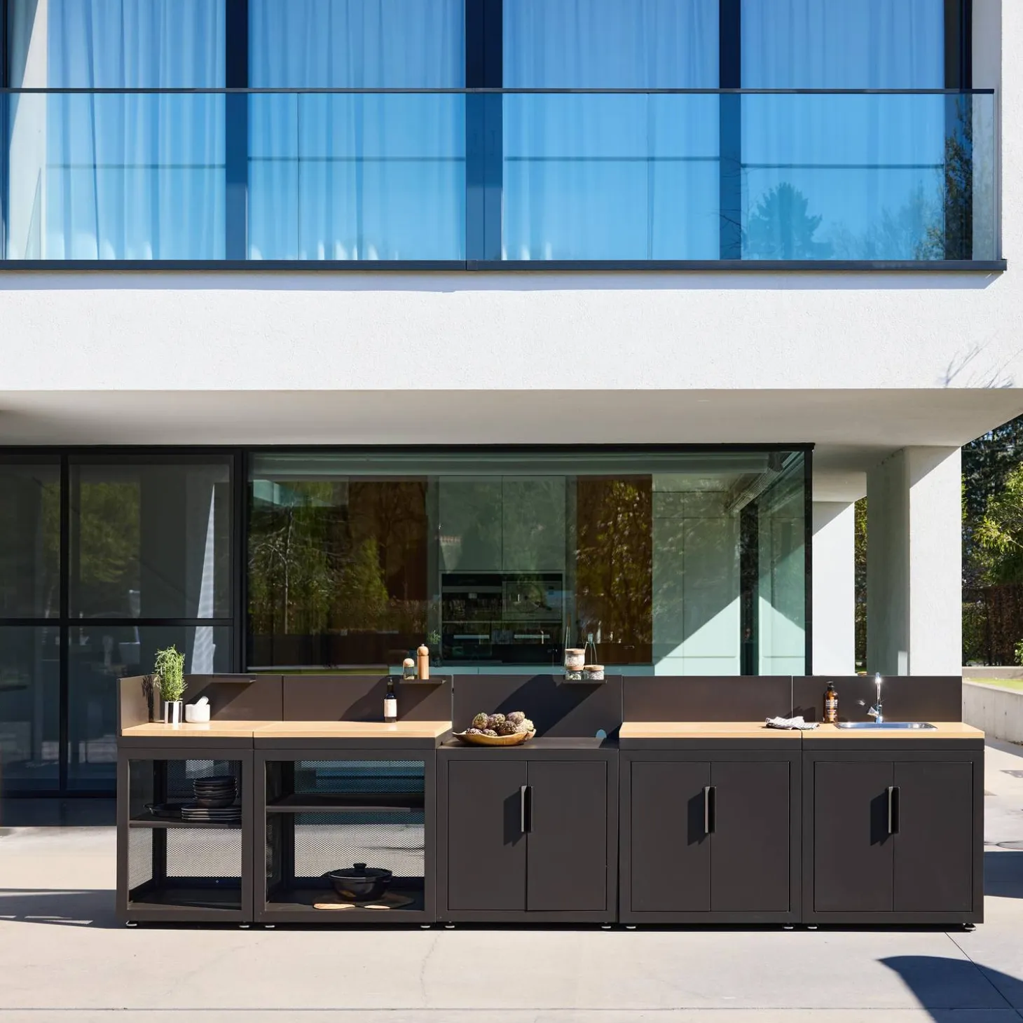 Buitenkeuken 5 modules staal en houtdecor