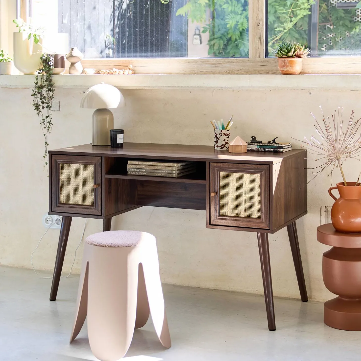 Bureau decor hout en vlechtwerk 2 deuren