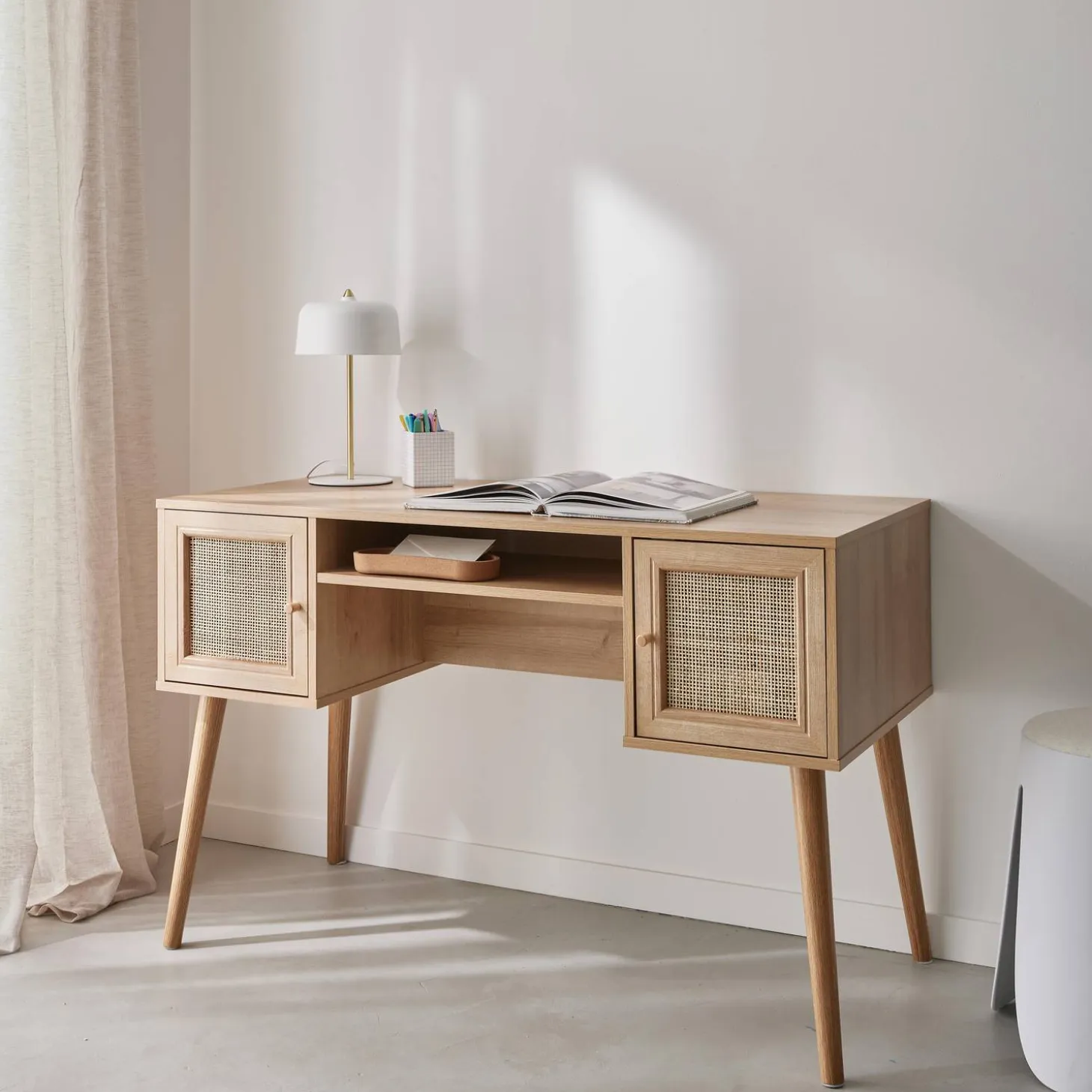 Bureau decor hout en vlechtwerk 2 deuren