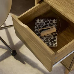 Bureau met 2 lades in walnootkleurig hout