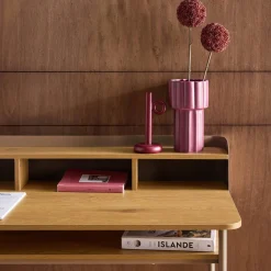 Bureau met open opbergruimte metaal en houtdecor