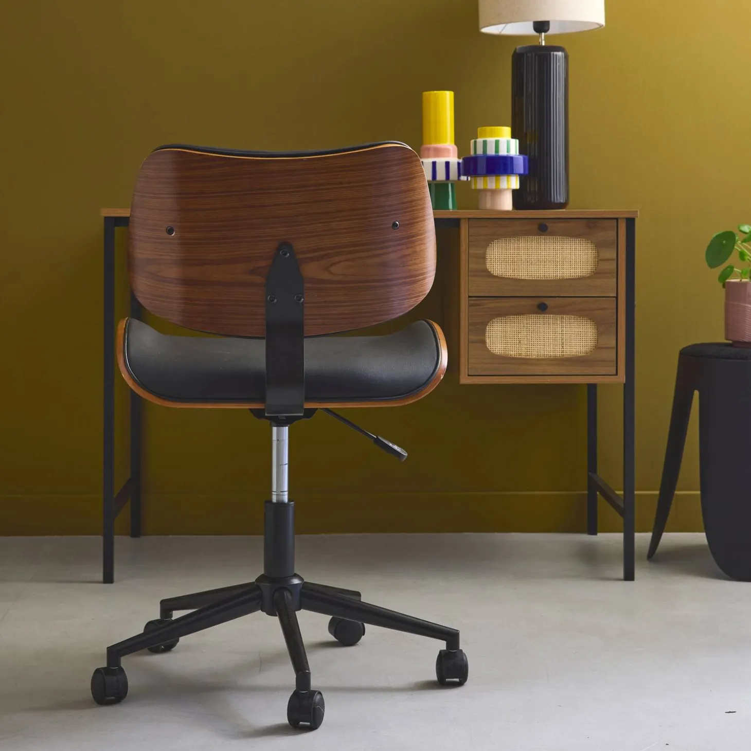 Bureaustoel met wielen, gebogen hout en kunstleren afwerking