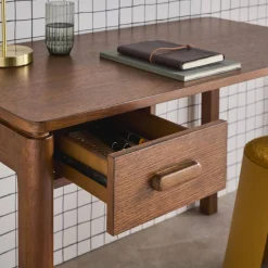 Bureau van rubberhout en eikenfineer, 1 lade