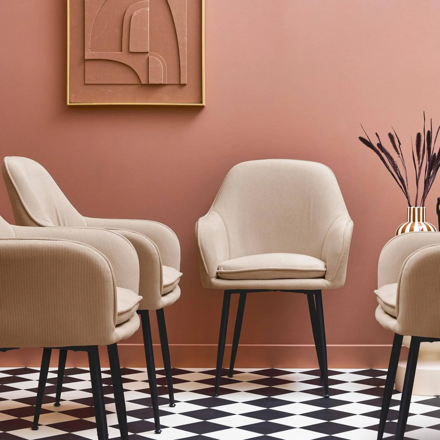 Corduroy fauteuil met matzwarte metalen poten (Set van 4)