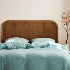Donker rotan en rieten hoofdeinde