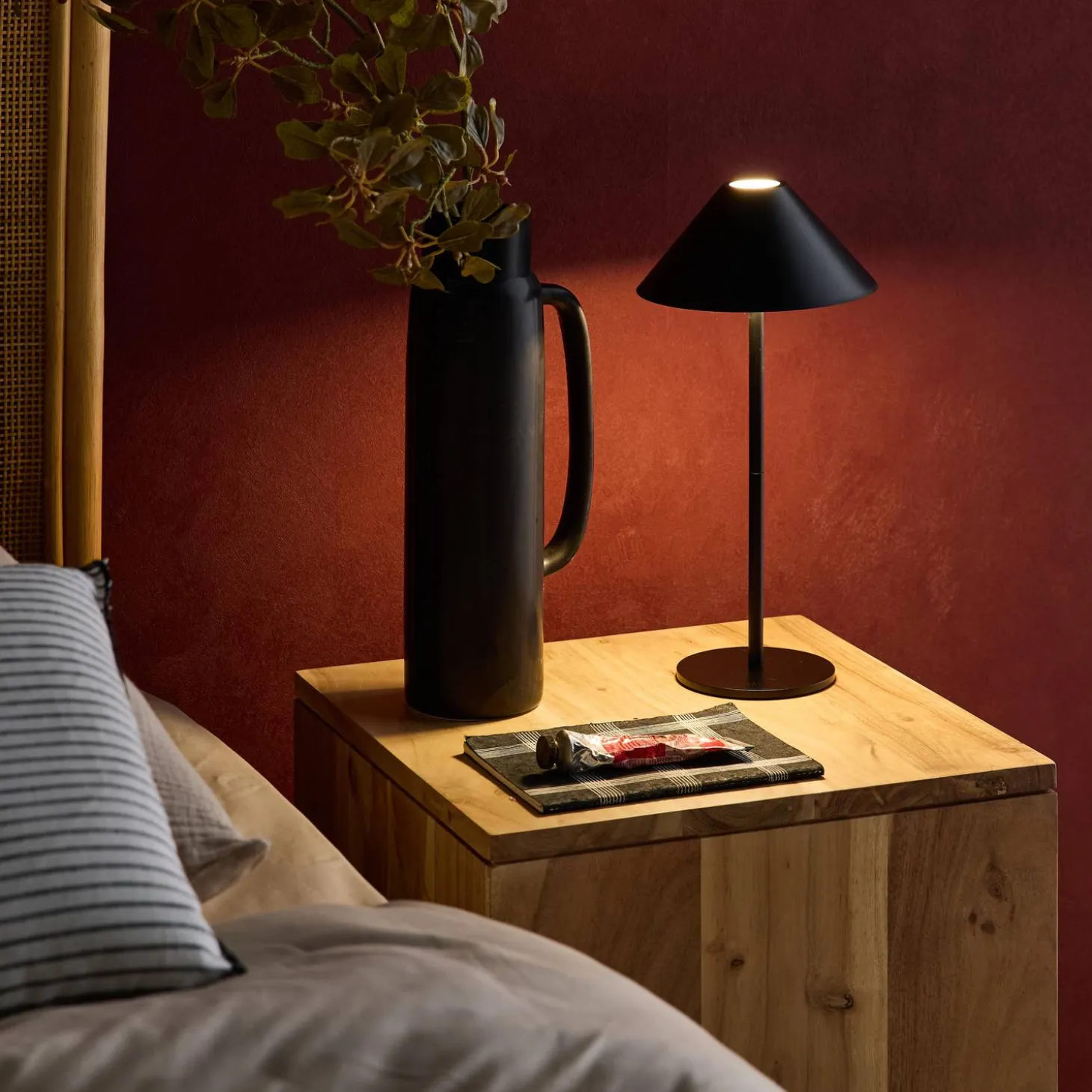 Draadloze LED tafellamp binnen/buiten H 32 cm