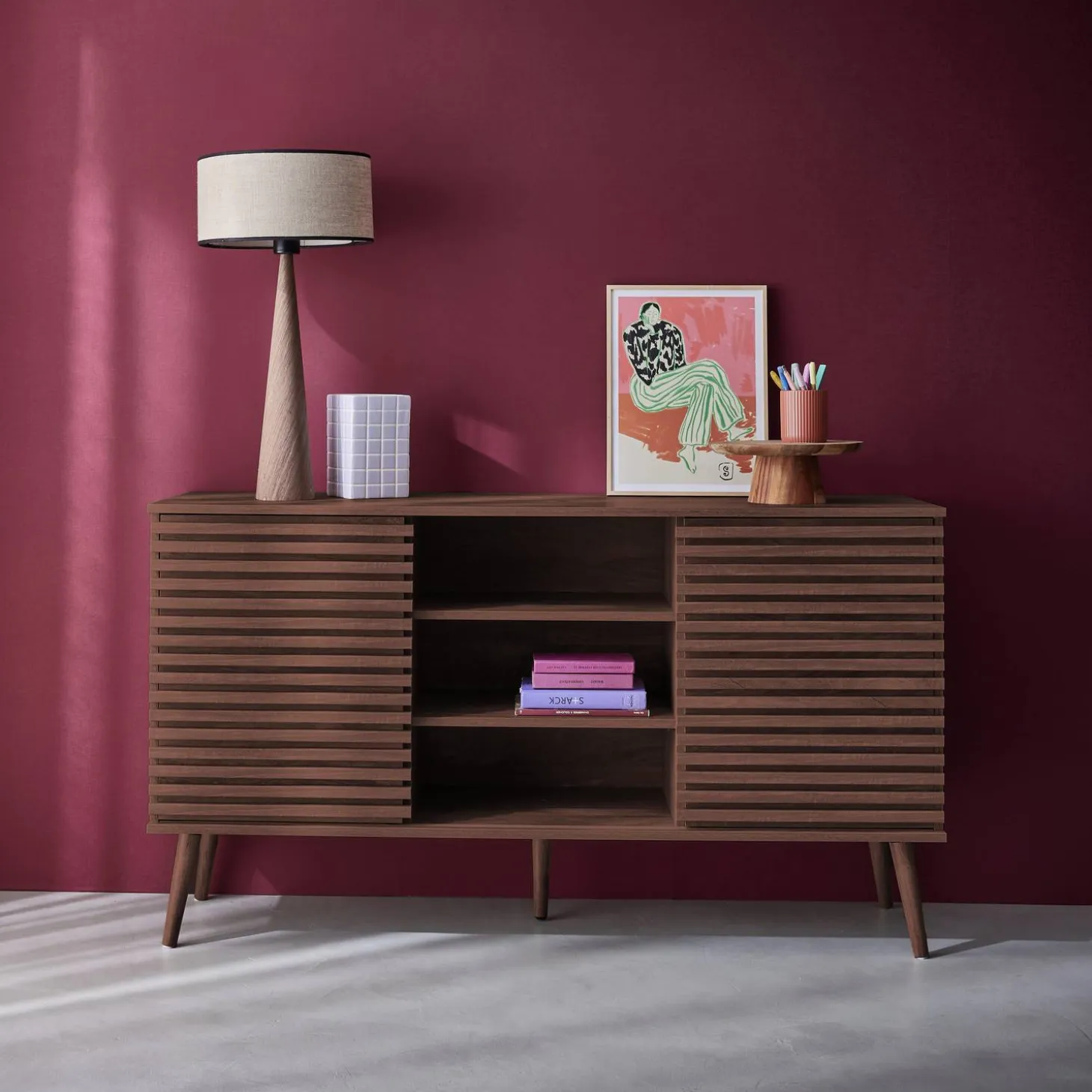 Dressoir 2 schuifdeuren en planken gegroefde houtlook 140cm