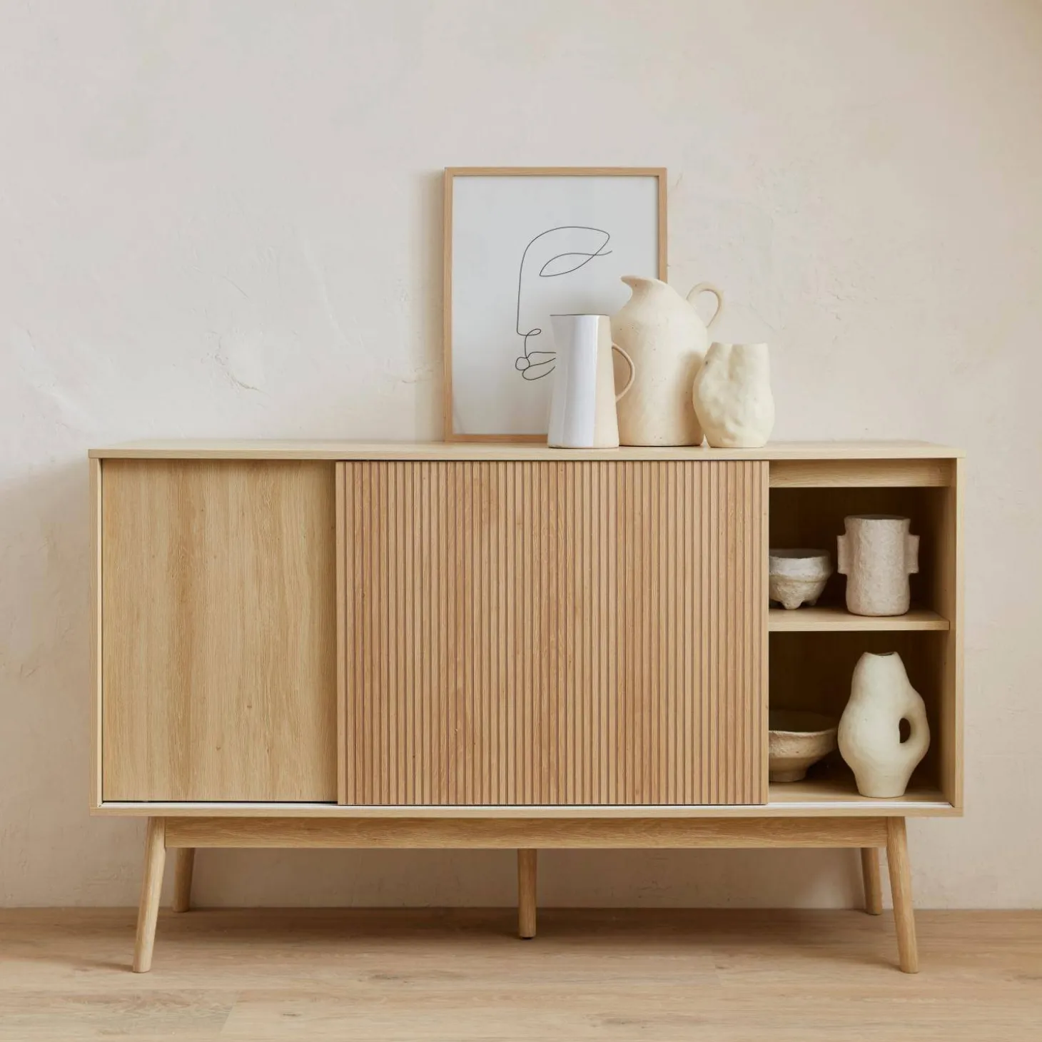Dressoir 2 schuifdeuren houtdecor deels gegroefd 150cm