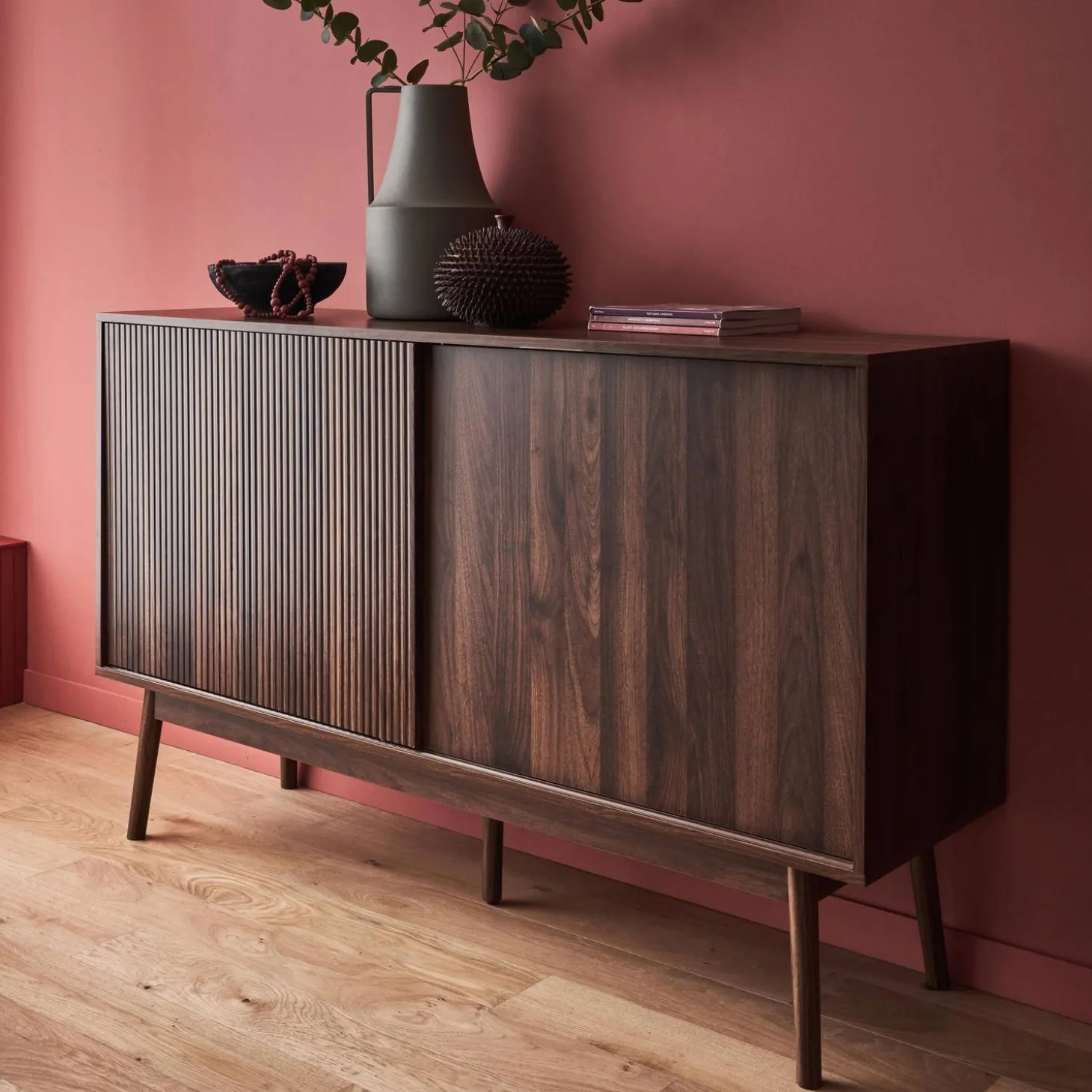 Dressoir 2 schuifdeuren houtdecor deels gegroefd 150cm