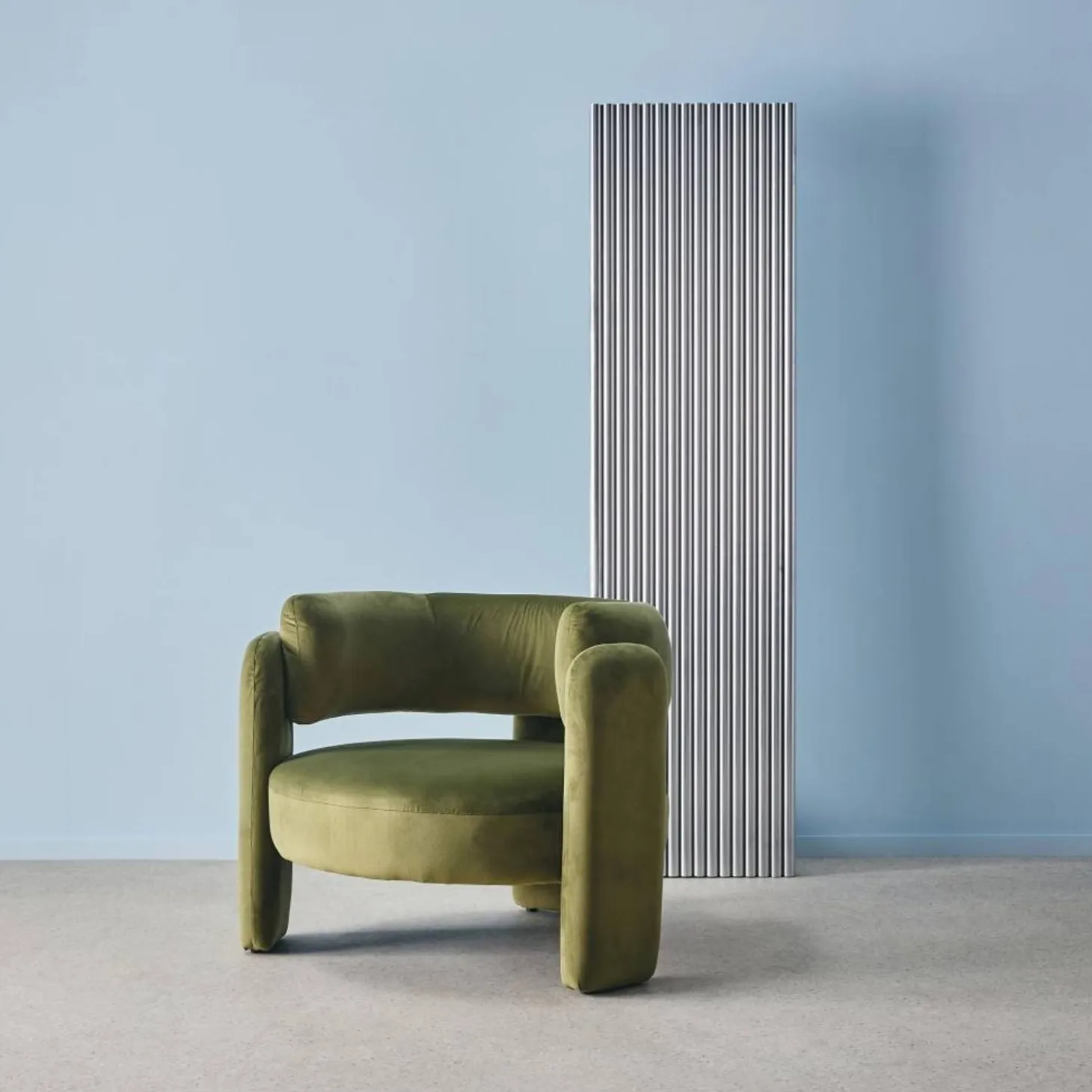 Driepoot fauteuil in fluweel