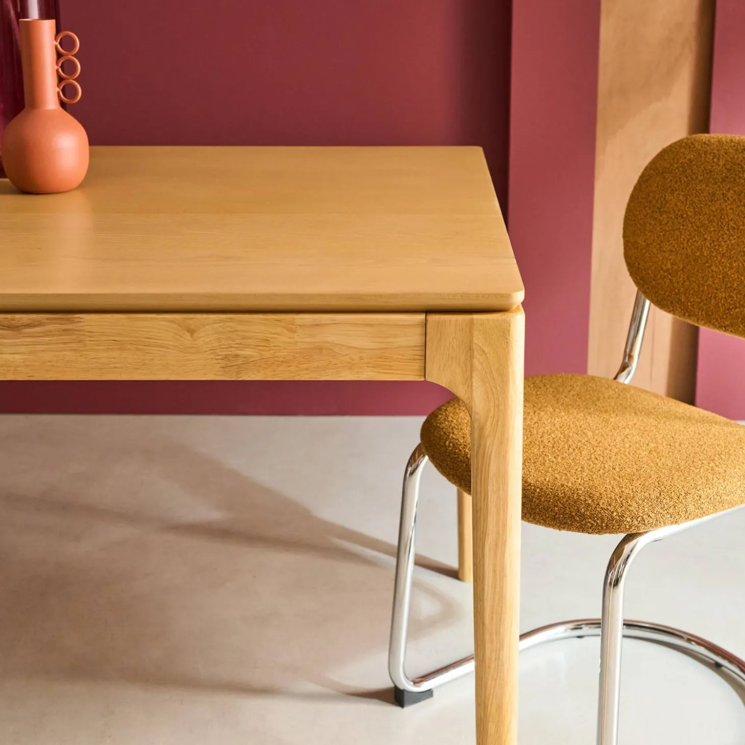 Eettafel rechthoekig rubberhout en essenfineer 8 plaatsen