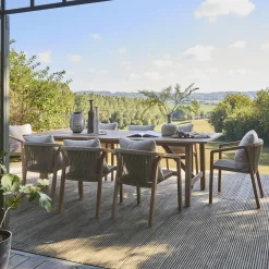 Eucalyptus houten tuintafel voor 8 personen