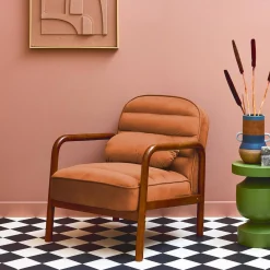 Fauteuil met walnootkleurig hout en fluweel