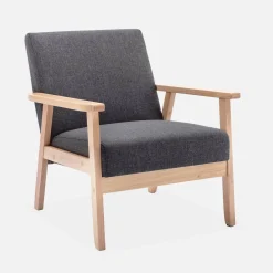 Fauteuil van hout met stoffen zitting