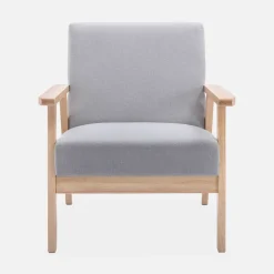 Fauteuil van hout met stoffen zitting