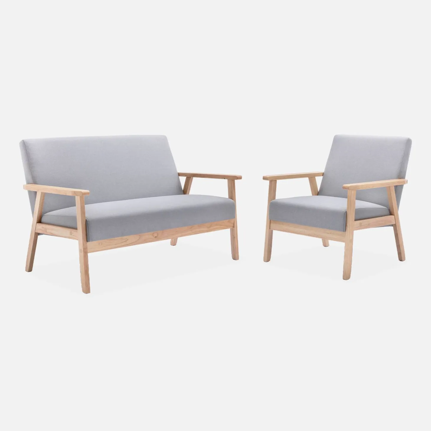 Fauteuil van hout met stoffen zitting