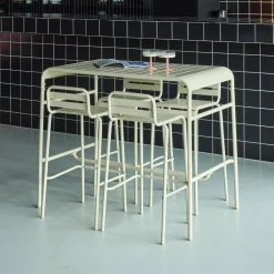 Hoge tuintafel met 4 hoge stoelen metaal