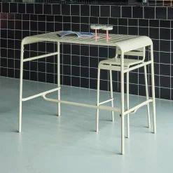 Hoge tuintafel 4 plaatsen metaal