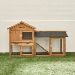 Houten konijnenhok met ren, voor 4 konijnen.