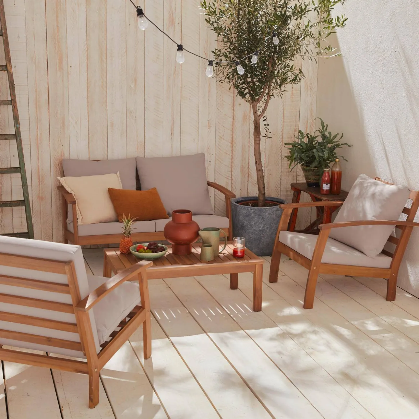 Houten loungeset, 4 zitplaatsen