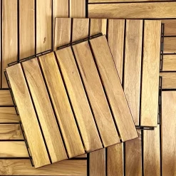 Houten terrastegels, lineair patroon, met latten