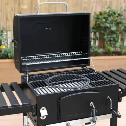 Houtskool BBQ en smoker met opklapzijtafeltjes 2 wieltjes en hoes