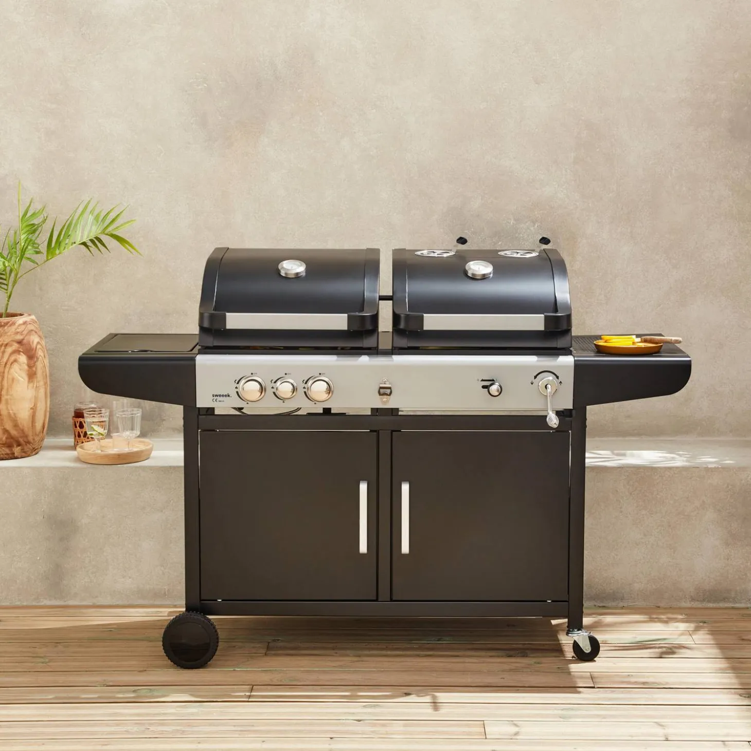 2-in-1 gas- en houtskoolbarbecue, 3 branders + 1 zijbrander, grill en roker met planken en hoes