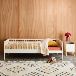 Kinderbed 90 x 190 cm grenenhout lattenbodem inbegrepen