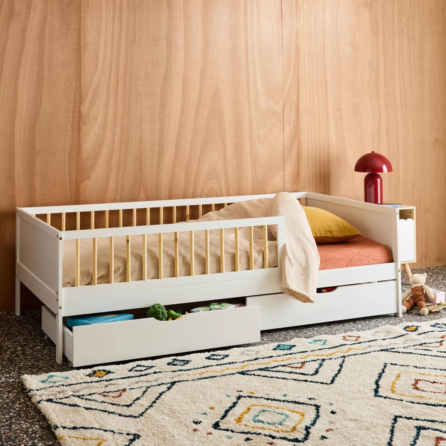 Kinderbed 90x190cm met lattenbodem en 2 lades dennenhout
