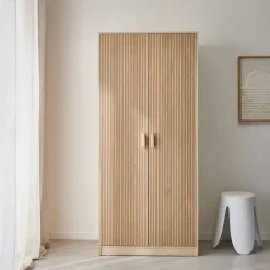 Kledingkast 2 deuren hangedeelte en 3 vakken 80cm