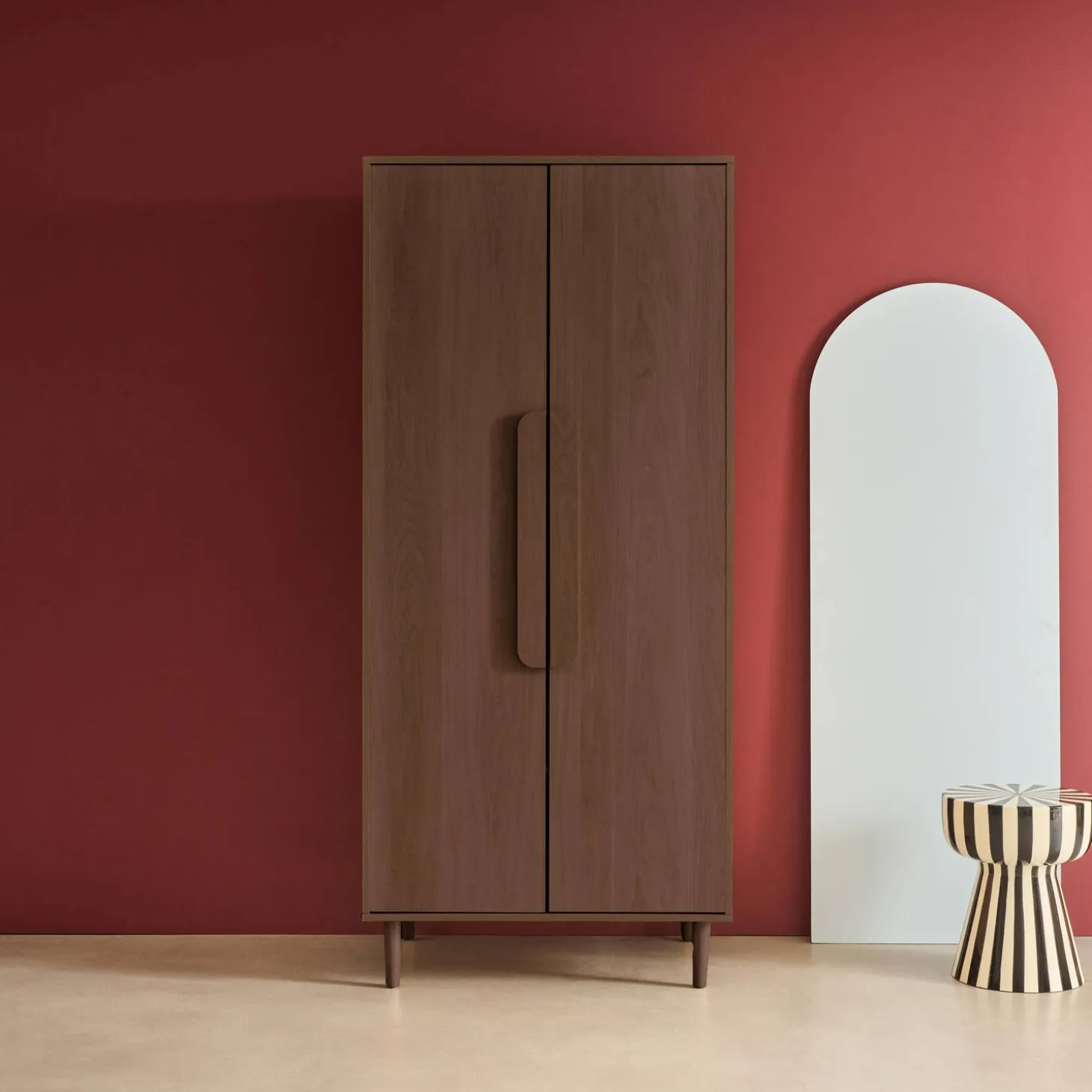 Kledingkast houtdecor 2 deuren, plank en hangruimte 80cm