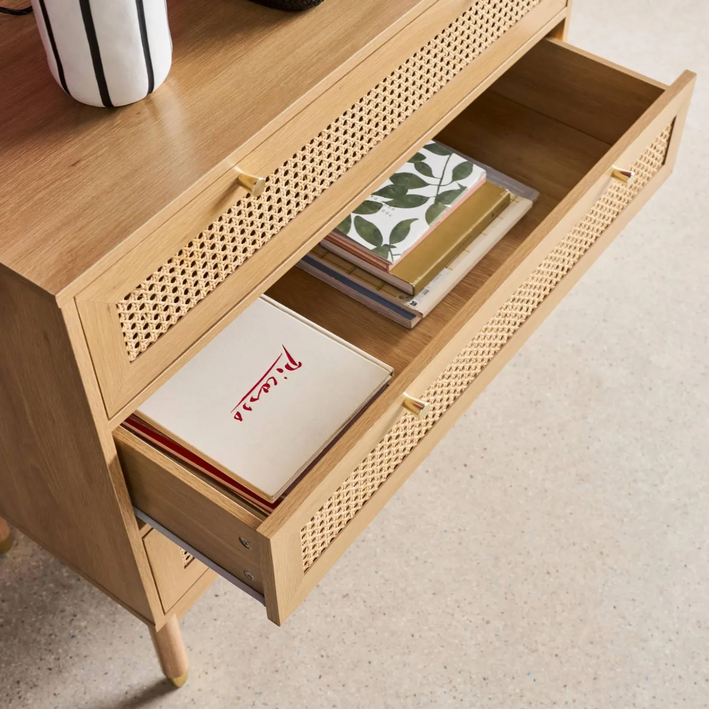 Ladekast houteffect en rotan 3 lades 90cm