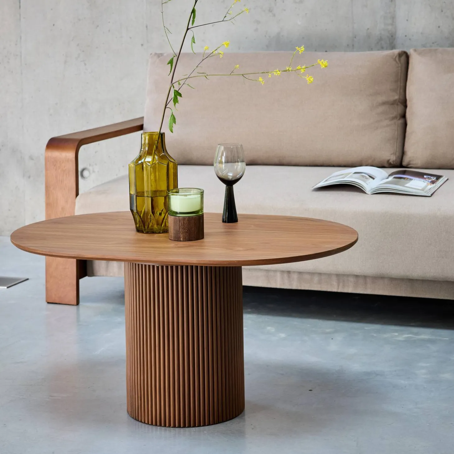 Langwerpige salontafel met gesneden houteffect