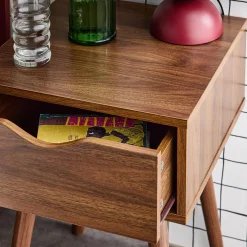 Nachtkastje in walnootkleurig hout, 1 lade