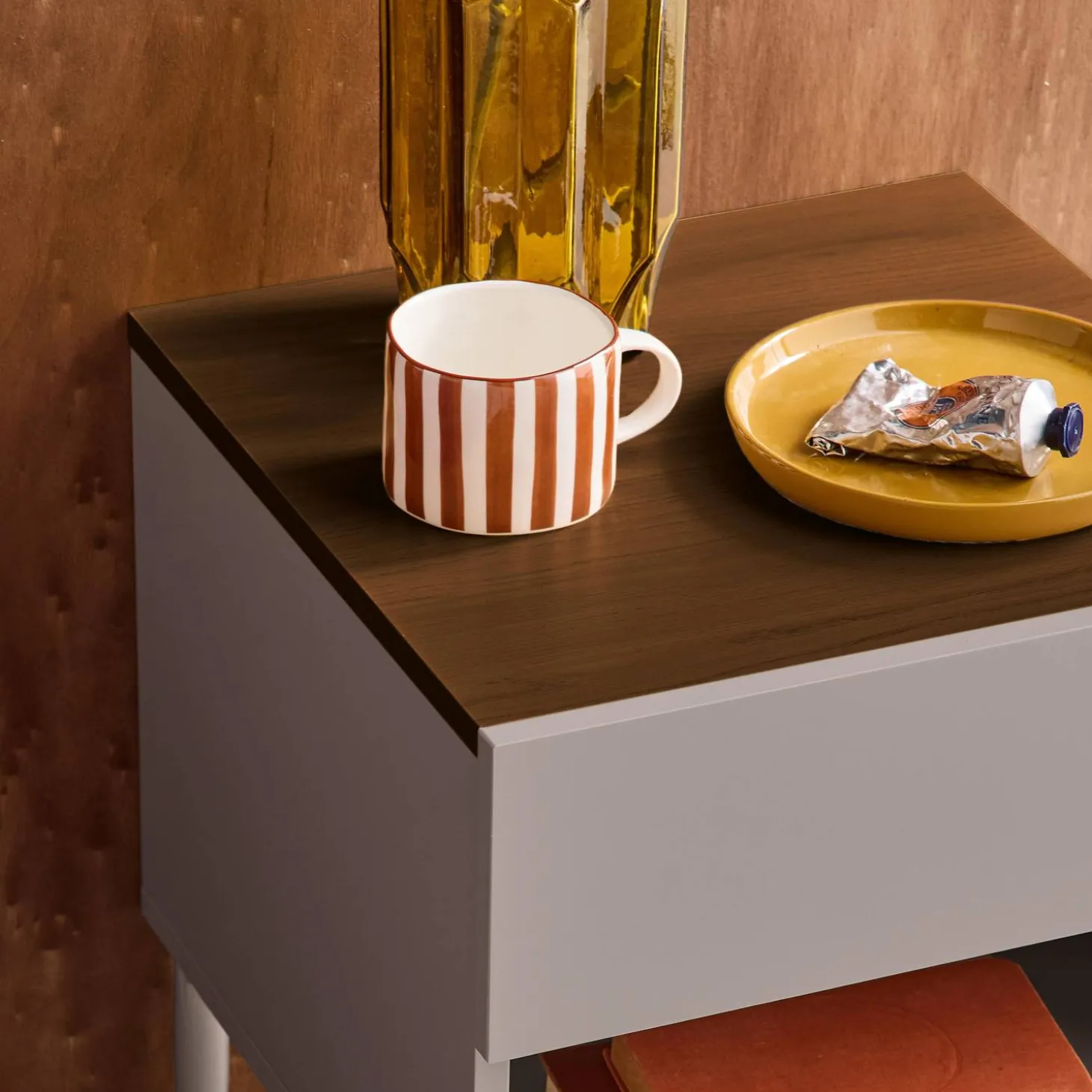 Nachtkastjes met lade en nisje metaal en houtdecor (set van 2)