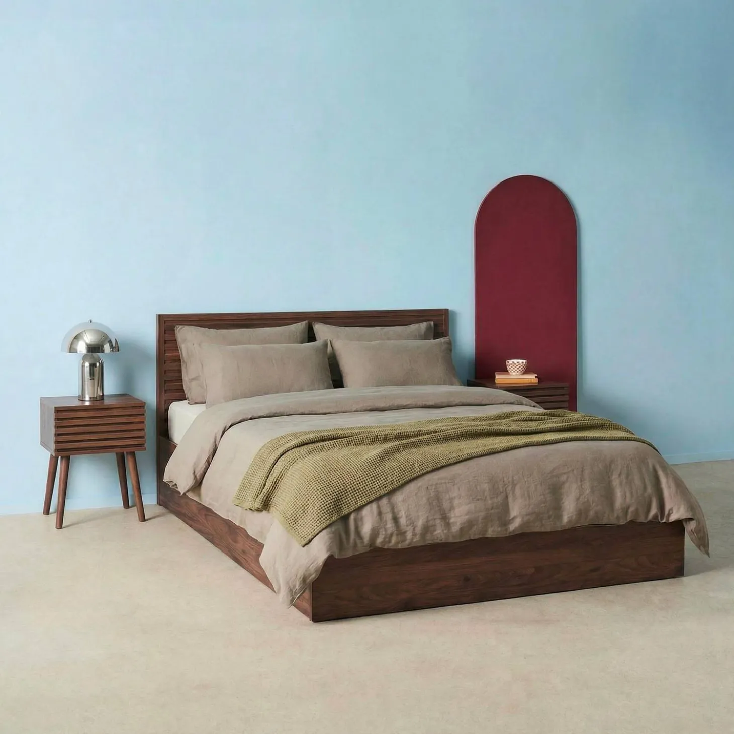 Opbergbed 160x200cm met lattenbodem en hoofdbord houtdecor