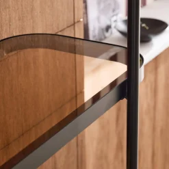 Open kast met 5 niveaus metaal houtdecor en gehard glas