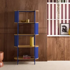 Open kast 5 niveaus gebogen metaal en houtdecor