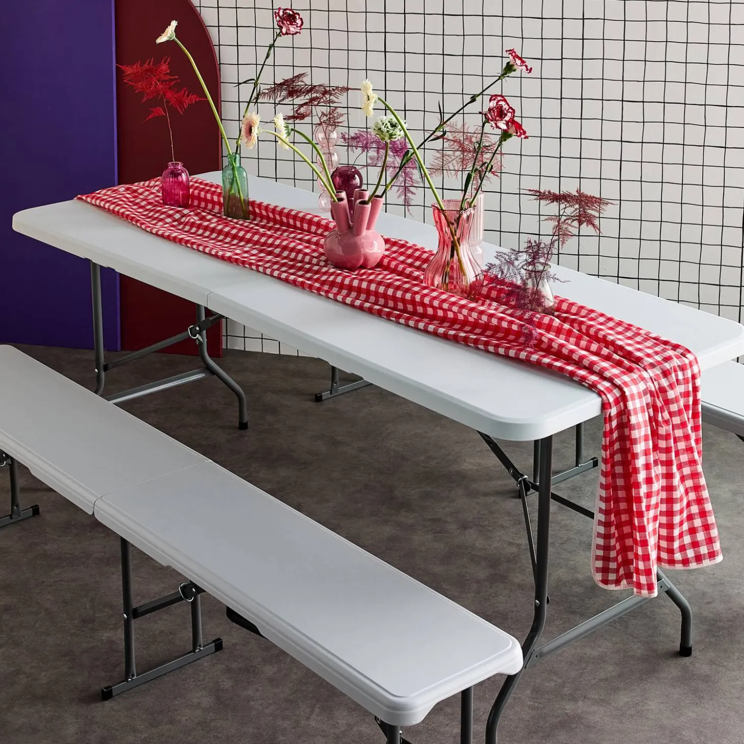 Opklapbare kunststof receptietafel + bank